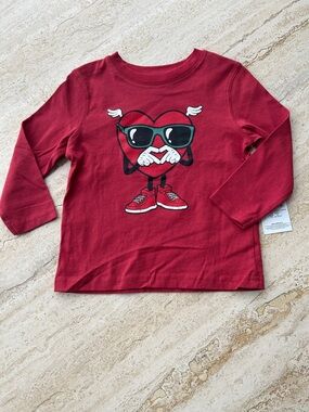 NEW 🆕 Kids Long-Sleeve Red Graphic Heart Tee 3T 100% cotton with tags